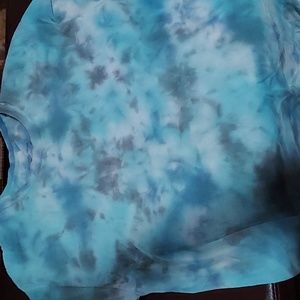 Large Hanes tie-dye t-shirt